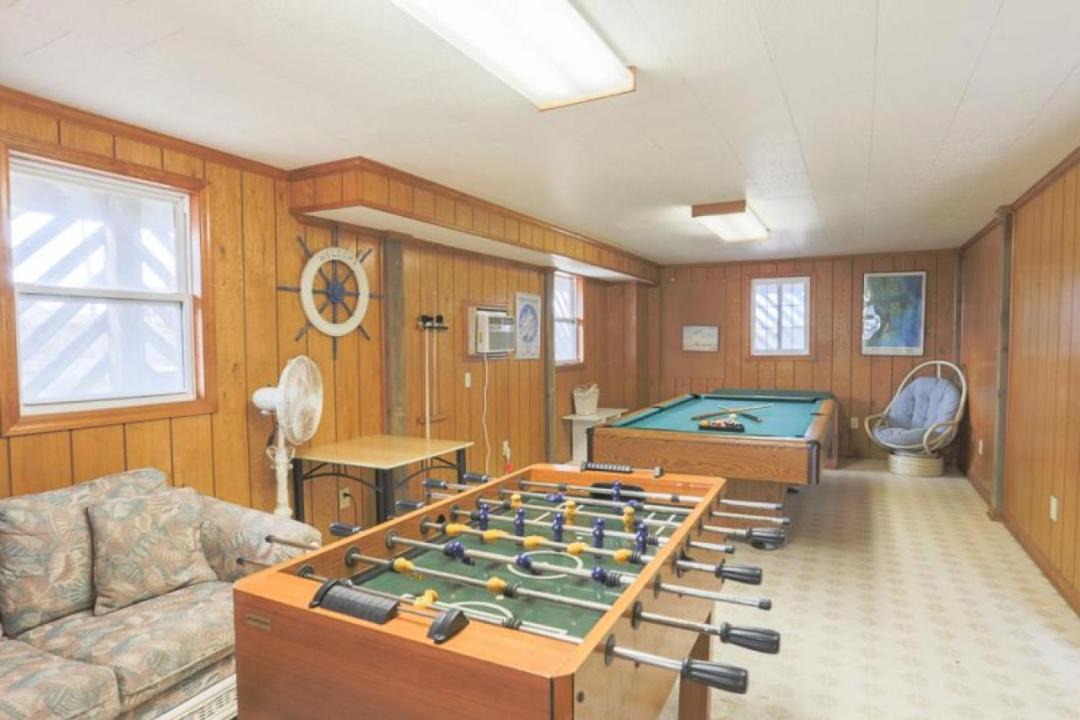 Photo of Livingroom in Kill Devil Hills