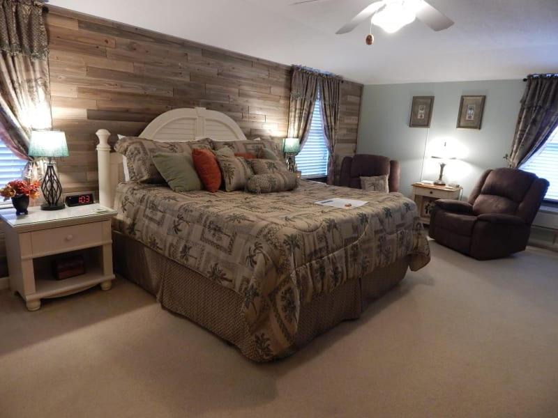 Photo of Livingroom in Waynesville