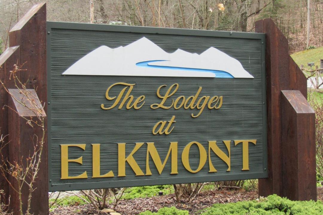 Photo of Buildings in Banner Elk