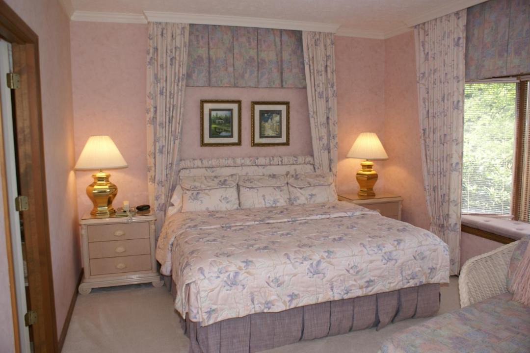 Photo of Bedroom in Blowing Rock