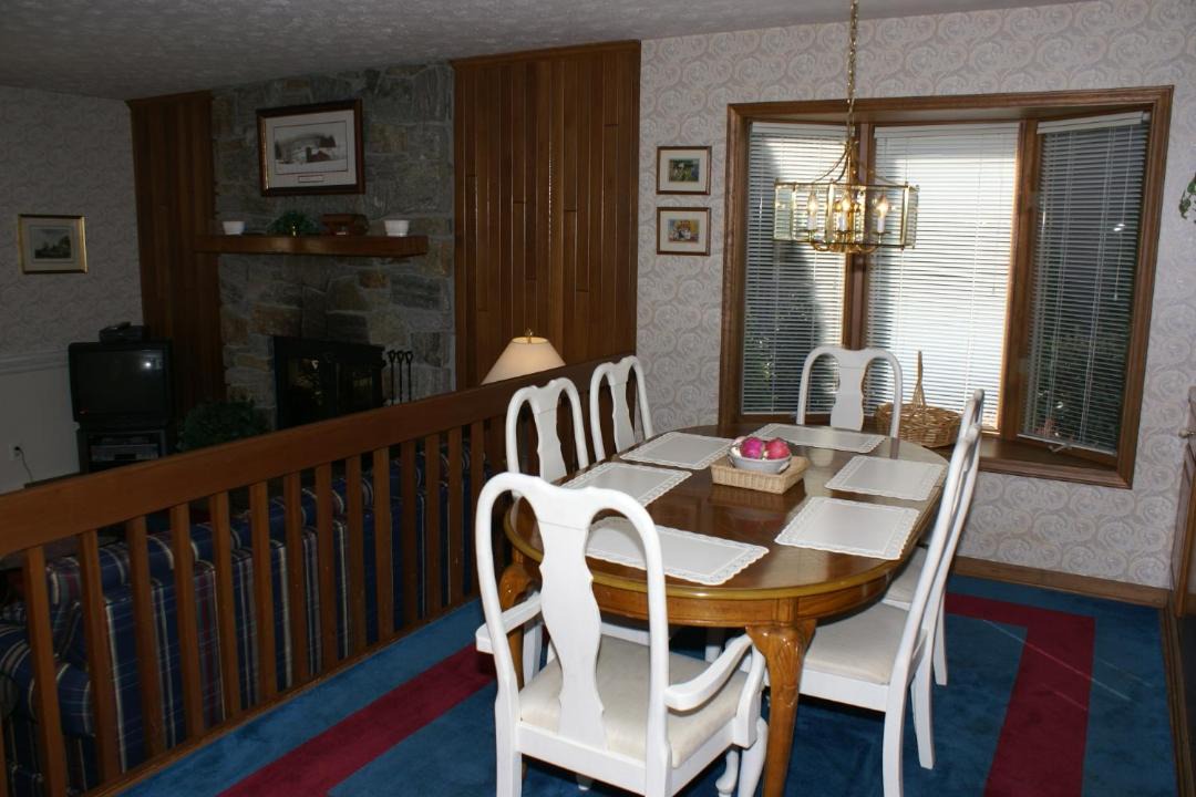 Photo of Livingroom in Blowing Rock