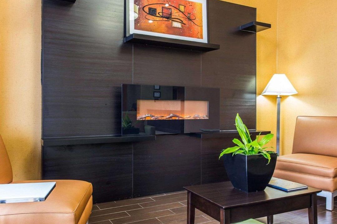 Photo of Livingroom in Boger City