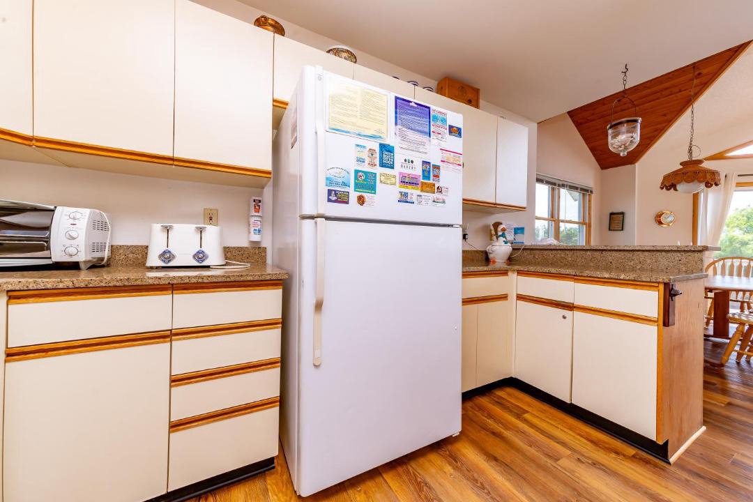 Photo of Kitchen in Whalehead Beach