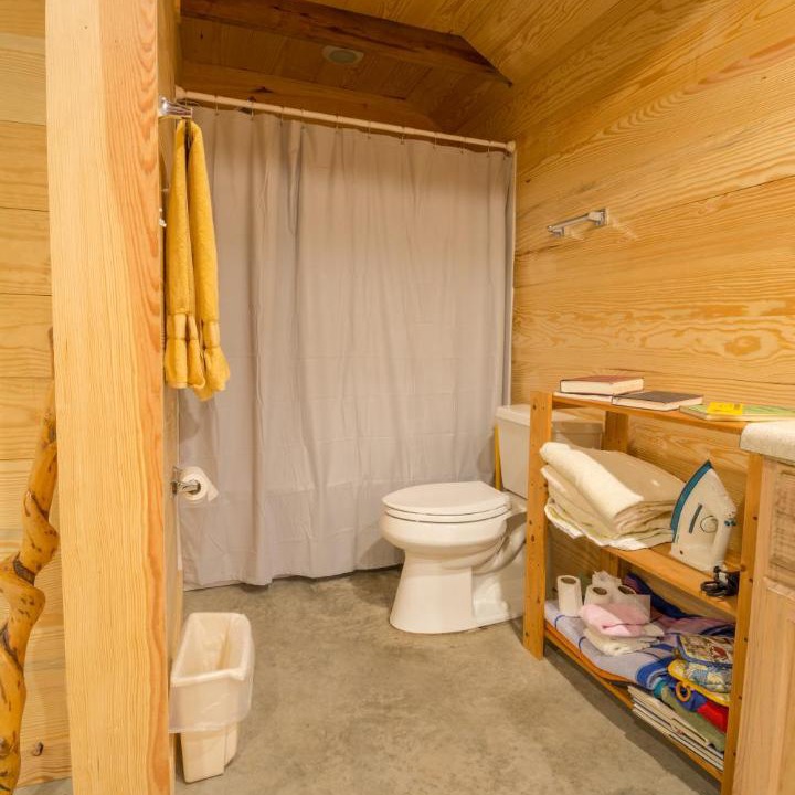 Photo of Bathroom in Lindley Park
