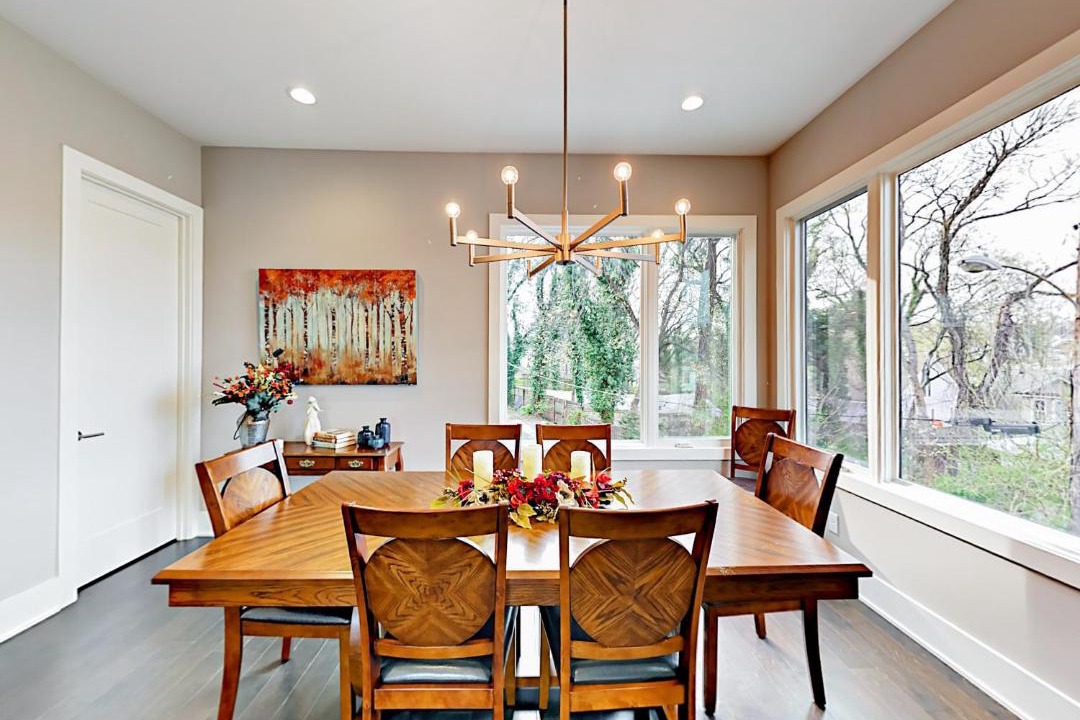 Photo of Livingroom in Historic Waverly