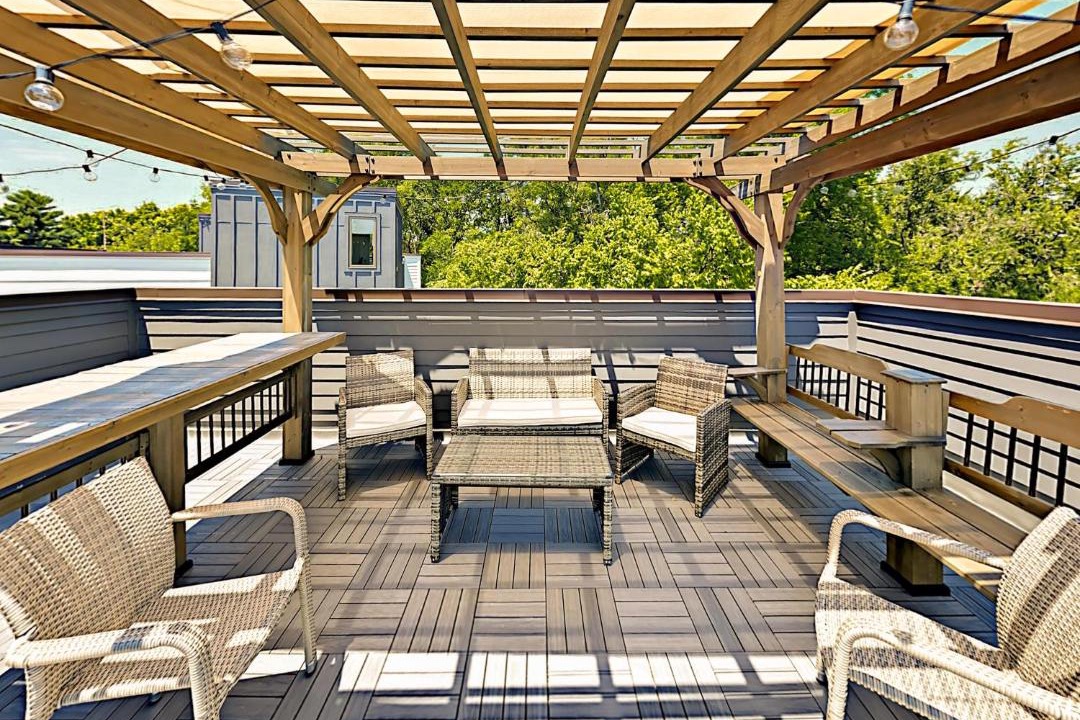 Photo of Patio Balcony in Historic Waverly