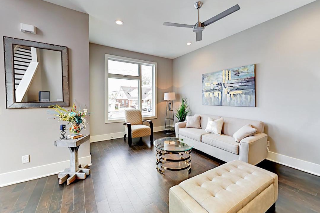 Photo of Livingroom in Historic Waverly