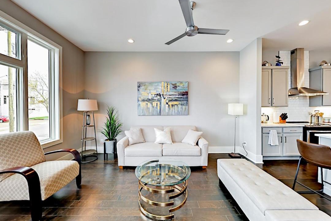 Photo of Livingroom in Historic Waverly