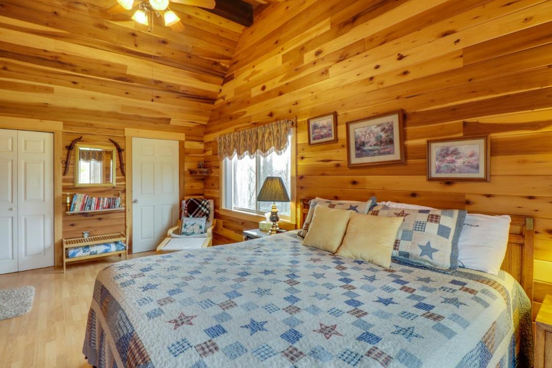 Photo of Bedroom in Whittier