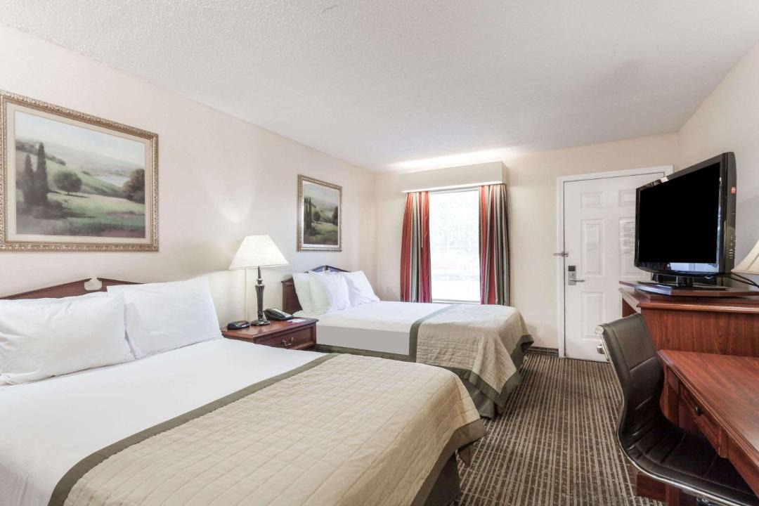 Photo of Bedroom in Hickory