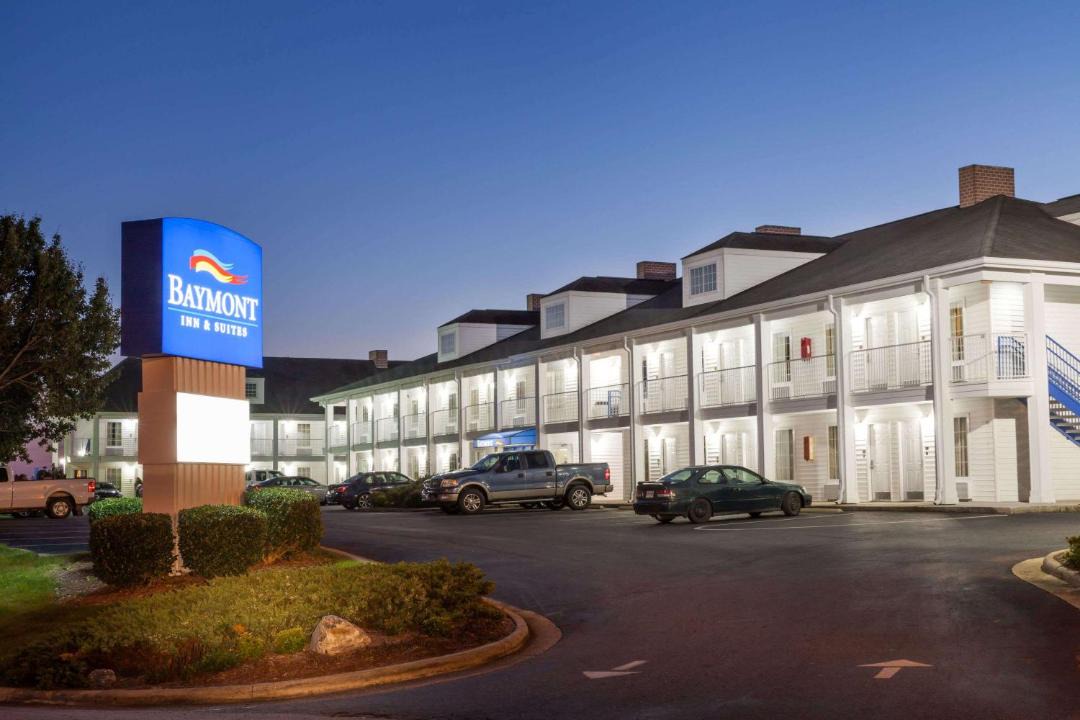 Photo of Buildings in Hickory