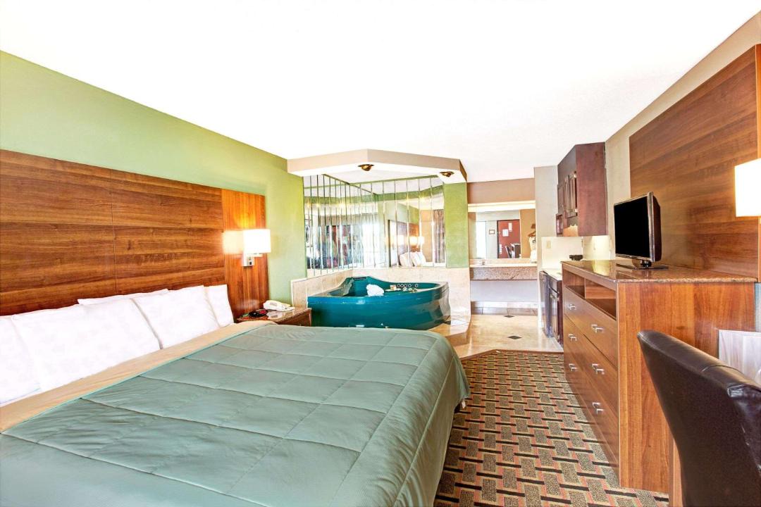 Photo of Bedroom in Conover