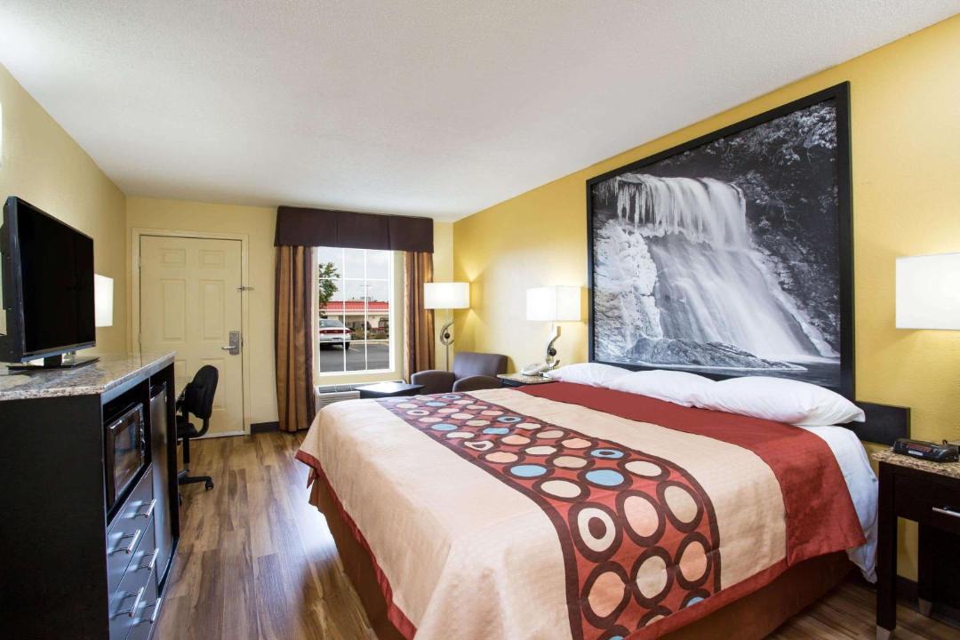 Photo of Bedroom in Garner