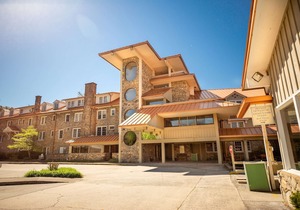 Waynesville Inn & Golf Club, Trademark Collection by Wyndham