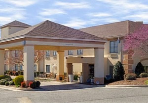 Country Inn & Suites by Radisson, Shelby, NC