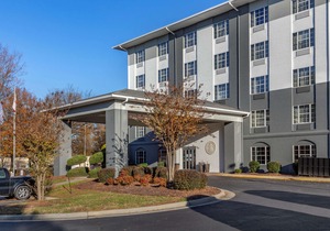 Comfort Suites Pineville - Ballantyne Area