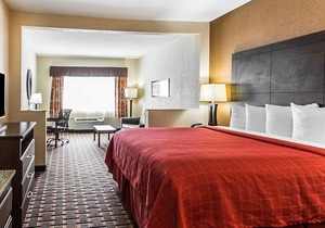 Quality Suites Convention Center - Hickory