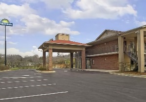 Days Inn by Wyndham Asheville Downtown North