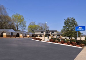 Loyalty Inn Rockingham