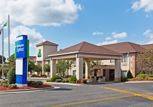 Country Inn & Suites by Radisson, Shelby, NC