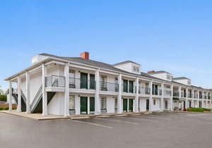Baymont by Wyndham Sanford