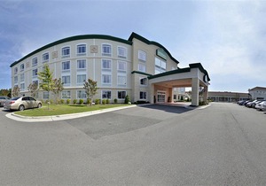 Wingate by Wyndham Southport