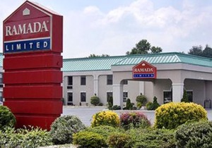 Ramada by Wyndham Hendersonville