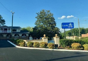 Loyalty Inn Rockingham