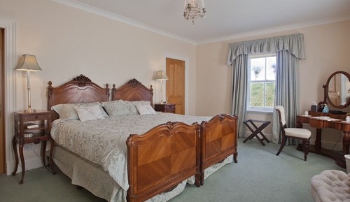 Double Room, Ensuite (Super Size Cheviot)