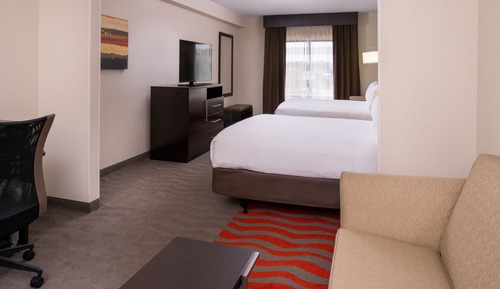 Suite, Multiple Beds, Accessible Bathtub