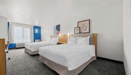 Room, 2 Queen Beds, Accessible (Mobility, Roll-In Shower)