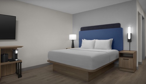 Room, 1 King Bed, Non Smoking (Peloton)