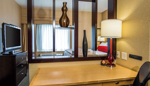 Executive Suite, 1 King Bed with Sofa bed, Non Smoking