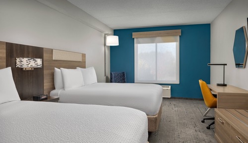 Standard Room, 2 Queen Beds (Walk-In Shower)