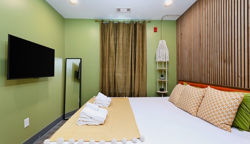 Condo, 1 Bedroom