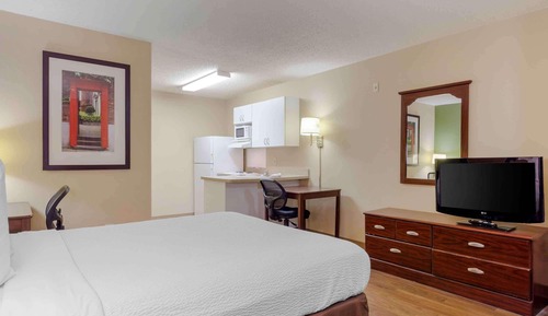 Studio, 1 Queen Bed, Non Smoking