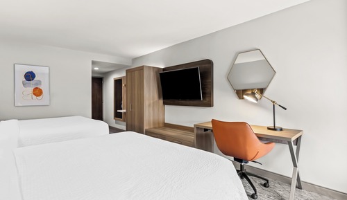 Standard Room, 2 Queen Beds (Bath Shower Combination)
