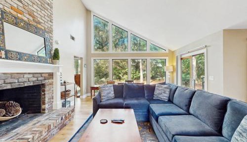 Three-Bedroom Vacation Home 