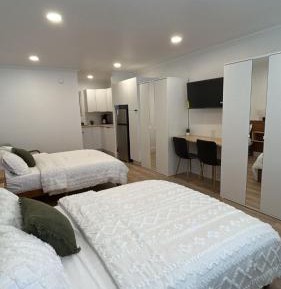 Deluxe Double Room with Bath
