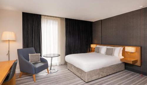 Standard Queen Room - Disability Access