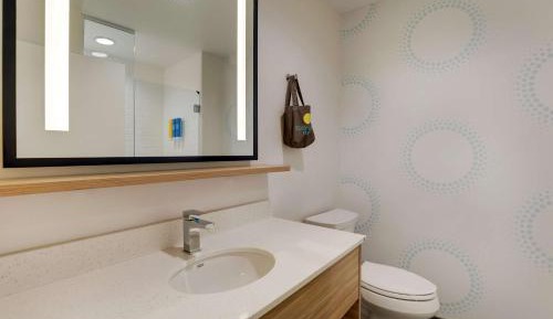 Queen Room with Two Queen Beds and Walk-In Shower
