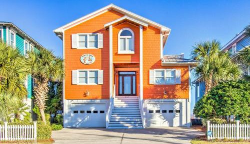 Eight-Bedroom House