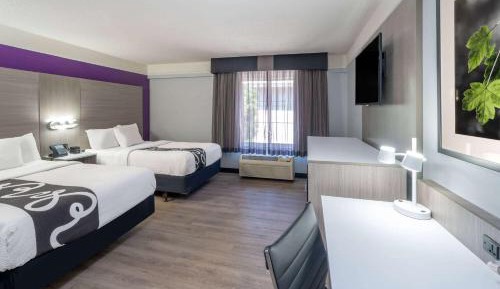 Double Room with Two Double Beds - Mobility/Hearing Accessible - Non-Smoking
