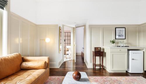 Studio with Sofa Bed