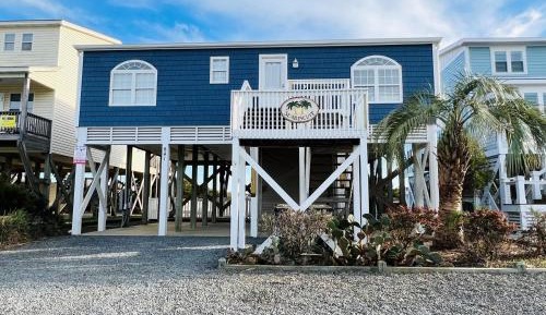 Four-Bedroom Holiday Home