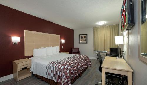 Deluxe King Room Smoke Free