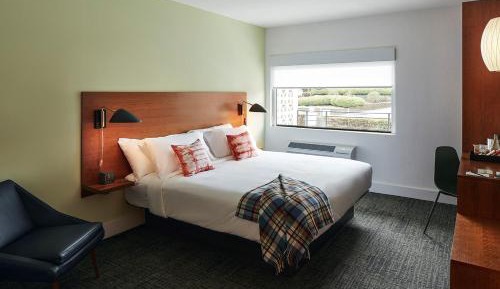 Standard King Room