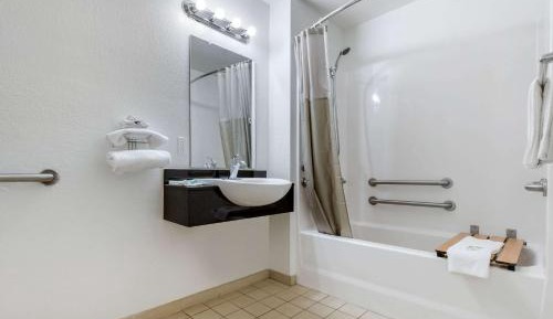 Double Room with Two Double Beds - Disability Access/Non-Smoking
