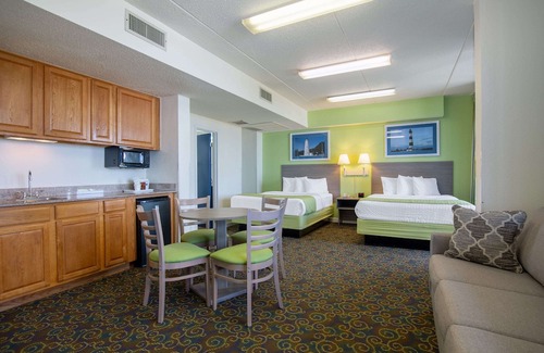 Kill Devil Hills Hotel | Travelodge by Wyndham Outer Banks/Kill Devil Hills