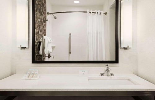 SouthPark Hotel | Hilton Garden Inn Charlotte Southpark